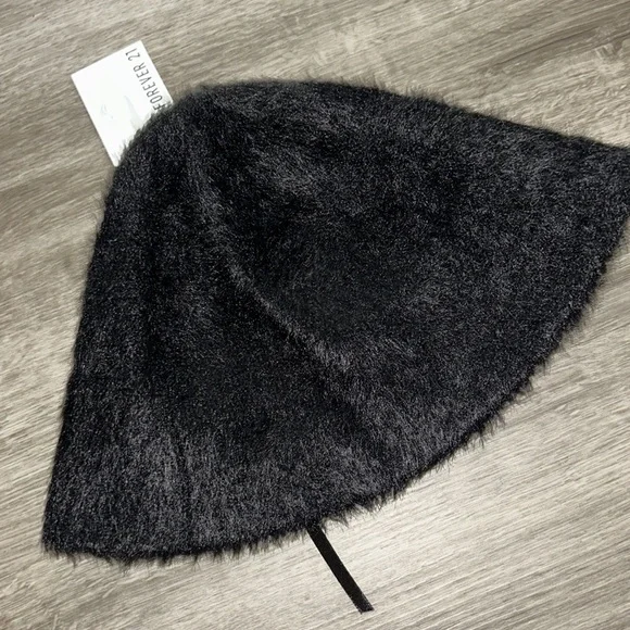 FOREVER 21 Faux Fur Bucket Hat - Picture 2 of 5